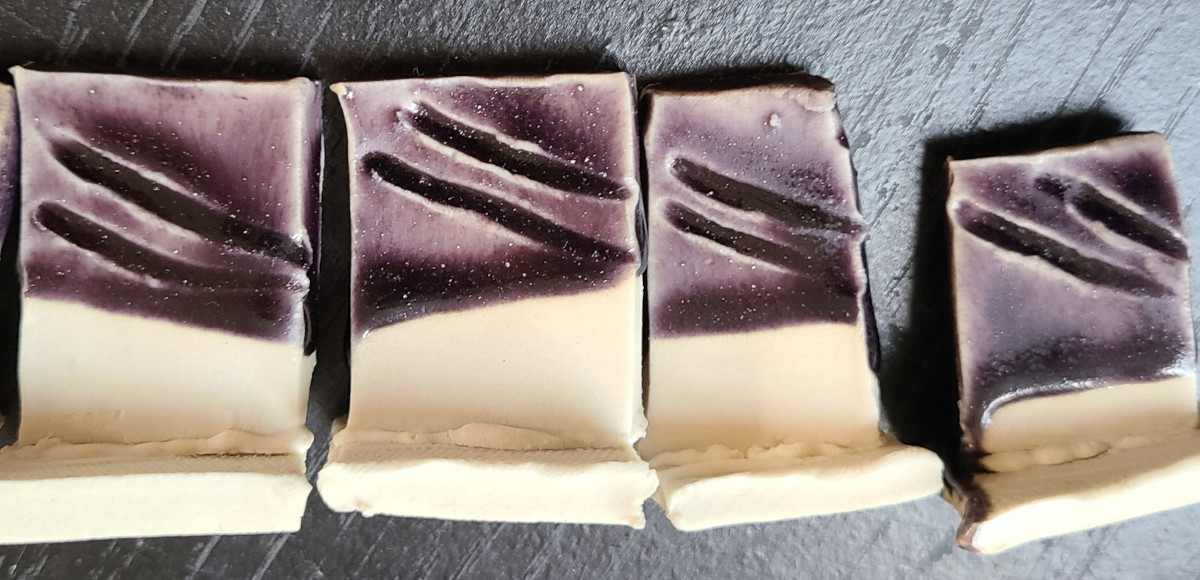 Initial cone 6 test with added bismuth oxide - line blend increasing kaolin Initial cone 6 test with added bismuth oxide - line blend increasing kaolin